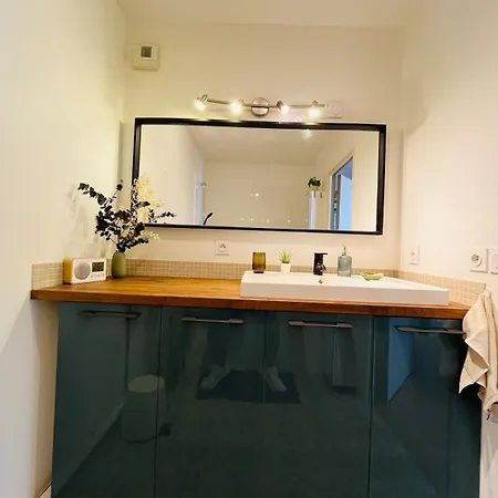 Casa - 3 - Parking - Balcon Apartament